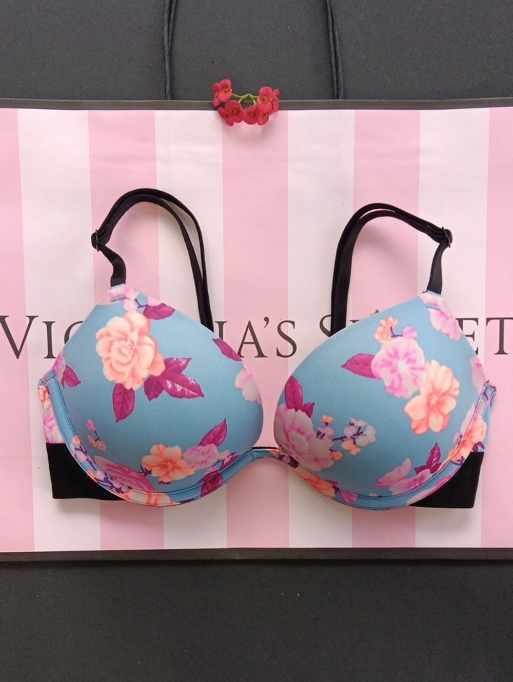Floral Light Blue Push-Up Bra with Black Straps Size 32C